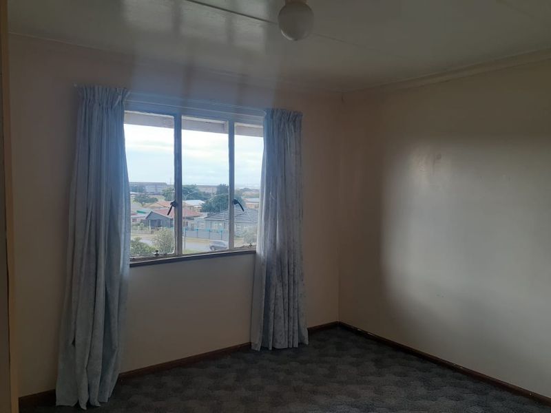3 bedroom apartment for sale in Algoa Park - Photo 7