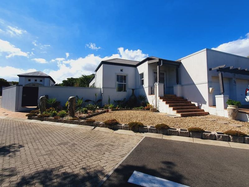 Family Home in Fernwood Security Estate - Photo 2
