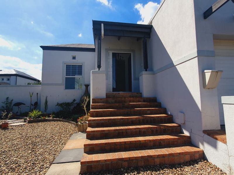 Family Home in Fernwood Security Estate - Photo 3