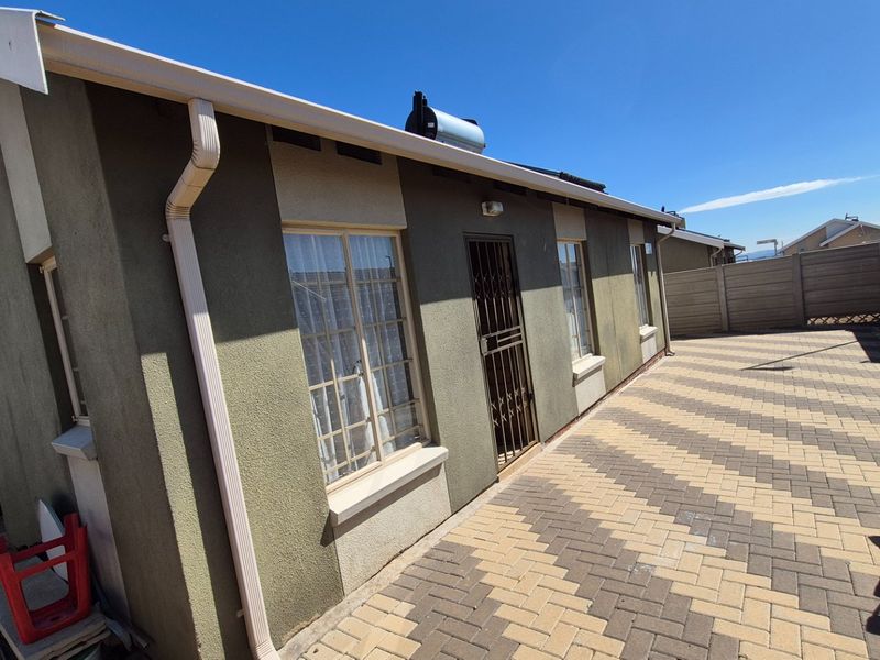 Secure Alberton Home in Sky City Living - Photo 10
