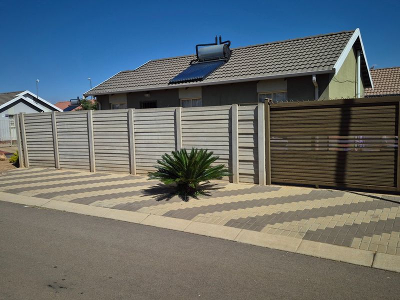 Secure Alberton Home in Sky City Living - Photo 6