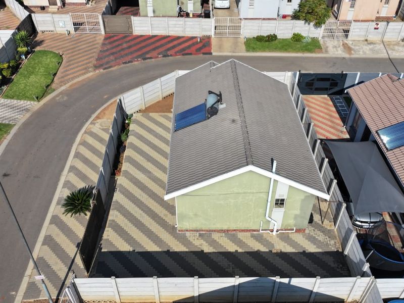Secure Alberton Home in Sky City Living - Photo 2