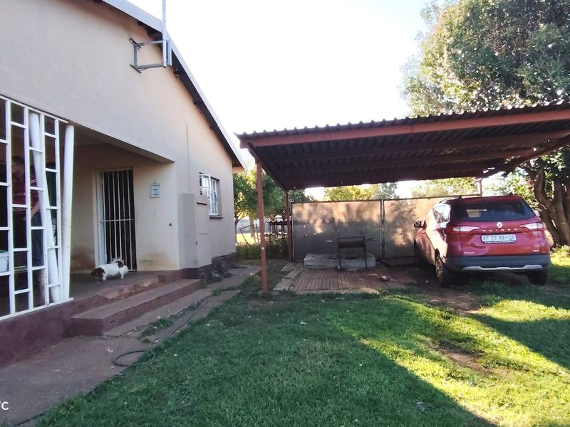 Exceptional Riverside Smallholding with Endless Business Potential in Meyerton - Photo 4