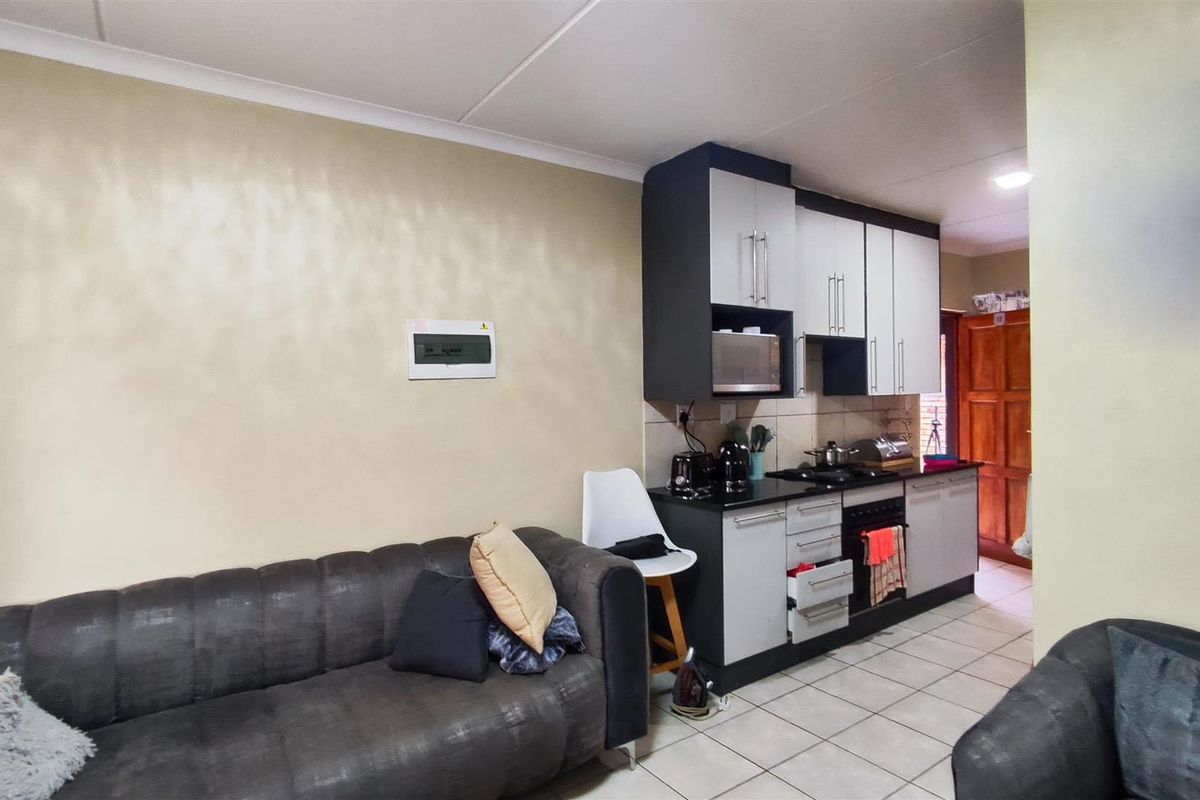 Modern Ground Floor Living in Clover Ridge, Cloverdene - Photo 4