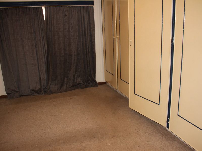 3 Bedroom House - Photo 9