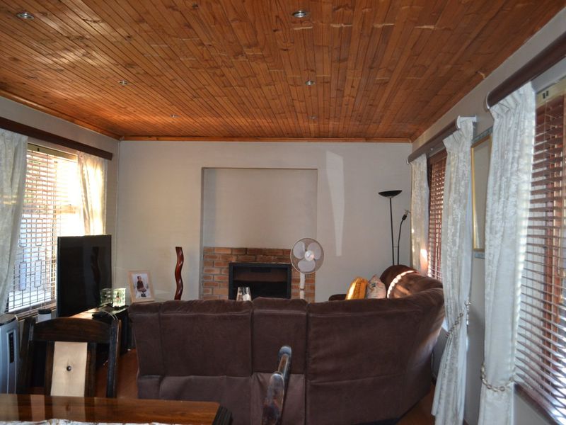 THE INVESTORS GOLDMINE - Photo 2