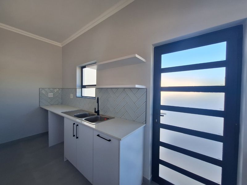 3 Bedroom, 2 Bathroom House for Sale in Shelley Point - St Helena Bay - Photo 7