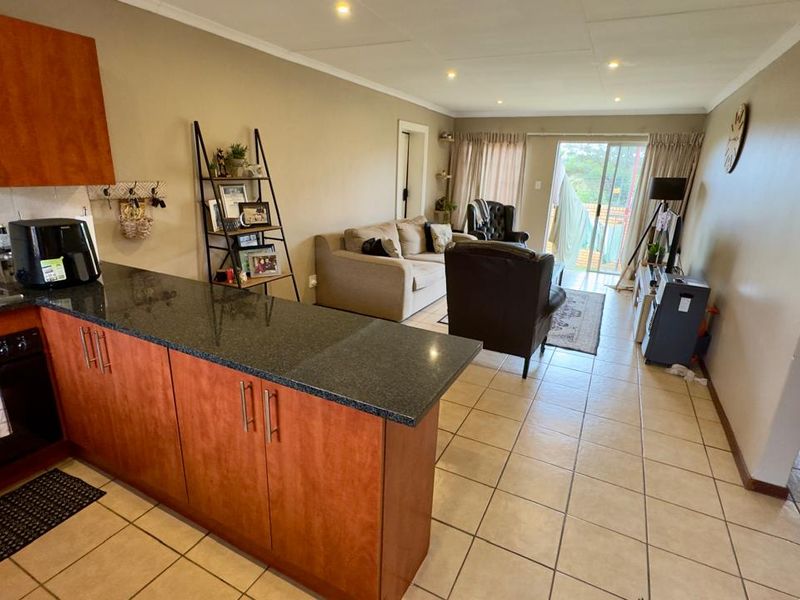 2 Bedroom 1 Bathroom Townhouse - Photo 6