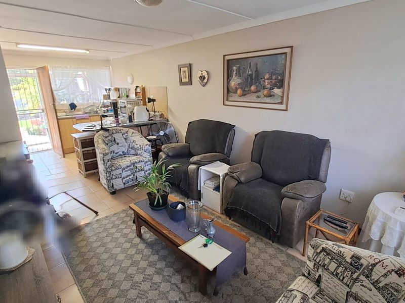 Duet in popular suburb, Bloemfontein - Photo 7