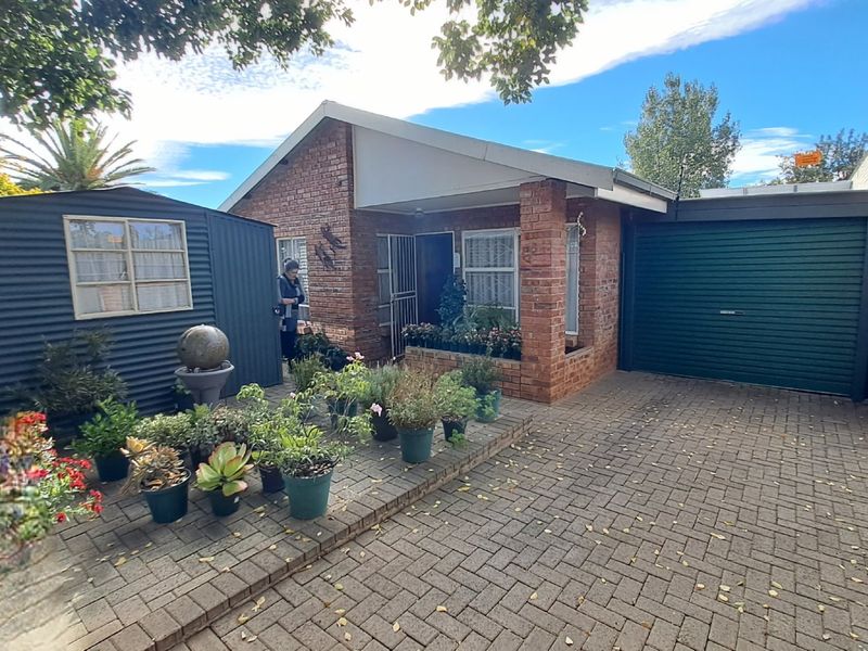 Duet in popular suburb, Bloemfontein - Photo 3
