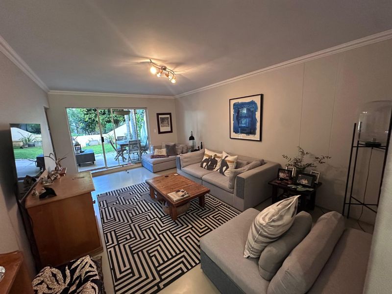 Spacious 3 Bedroom Fully Furnished Ground Floor Apartment - Photo 7