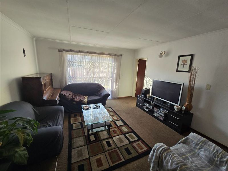Compact and Functional Home Design - Photo 2