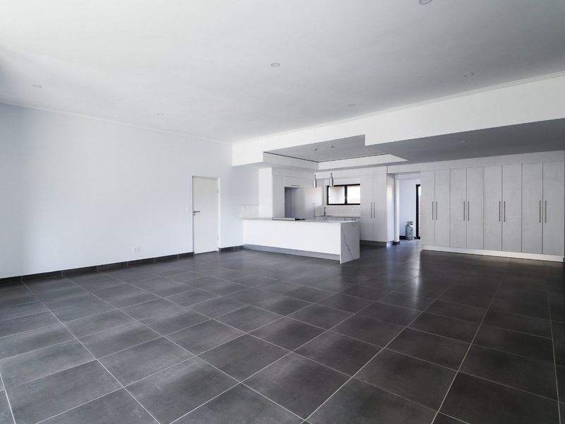 24/7 Security - Photo 6