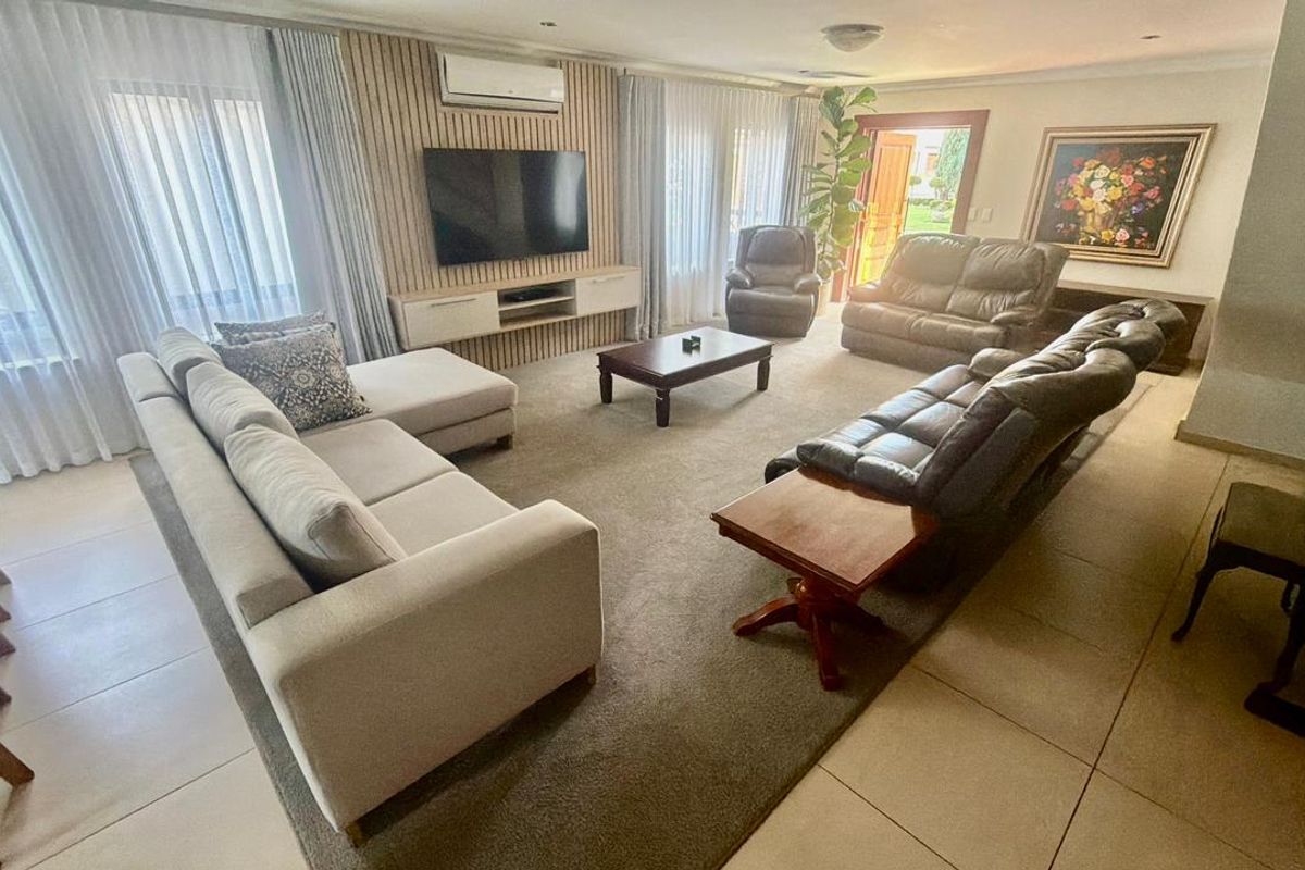 Elegant 3-Bedroom Home in Exclusive Security Estate - Photo 5