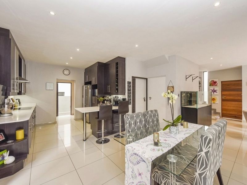 CHARMING 4 BEDROOM FOR SALE  - Photo 2