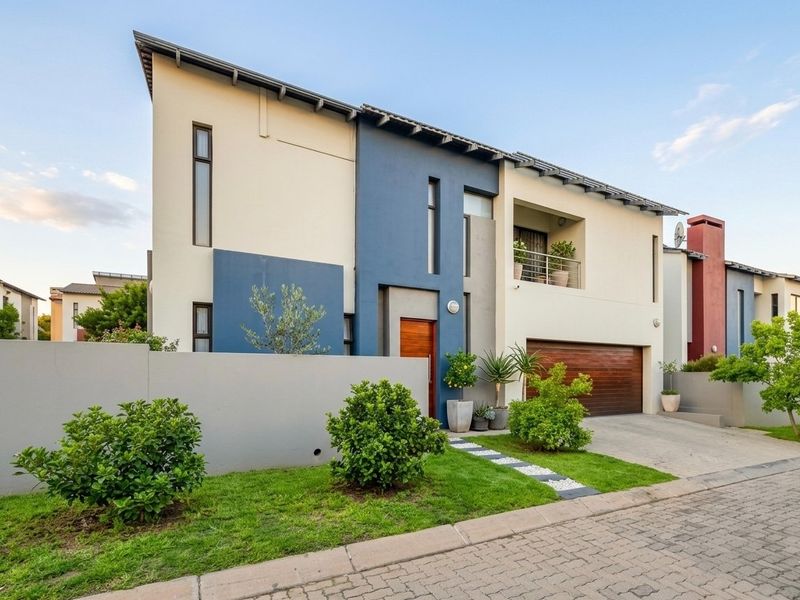 CHARMING 4 BEDROOM HOUSE FOR SALE  - Photo 1