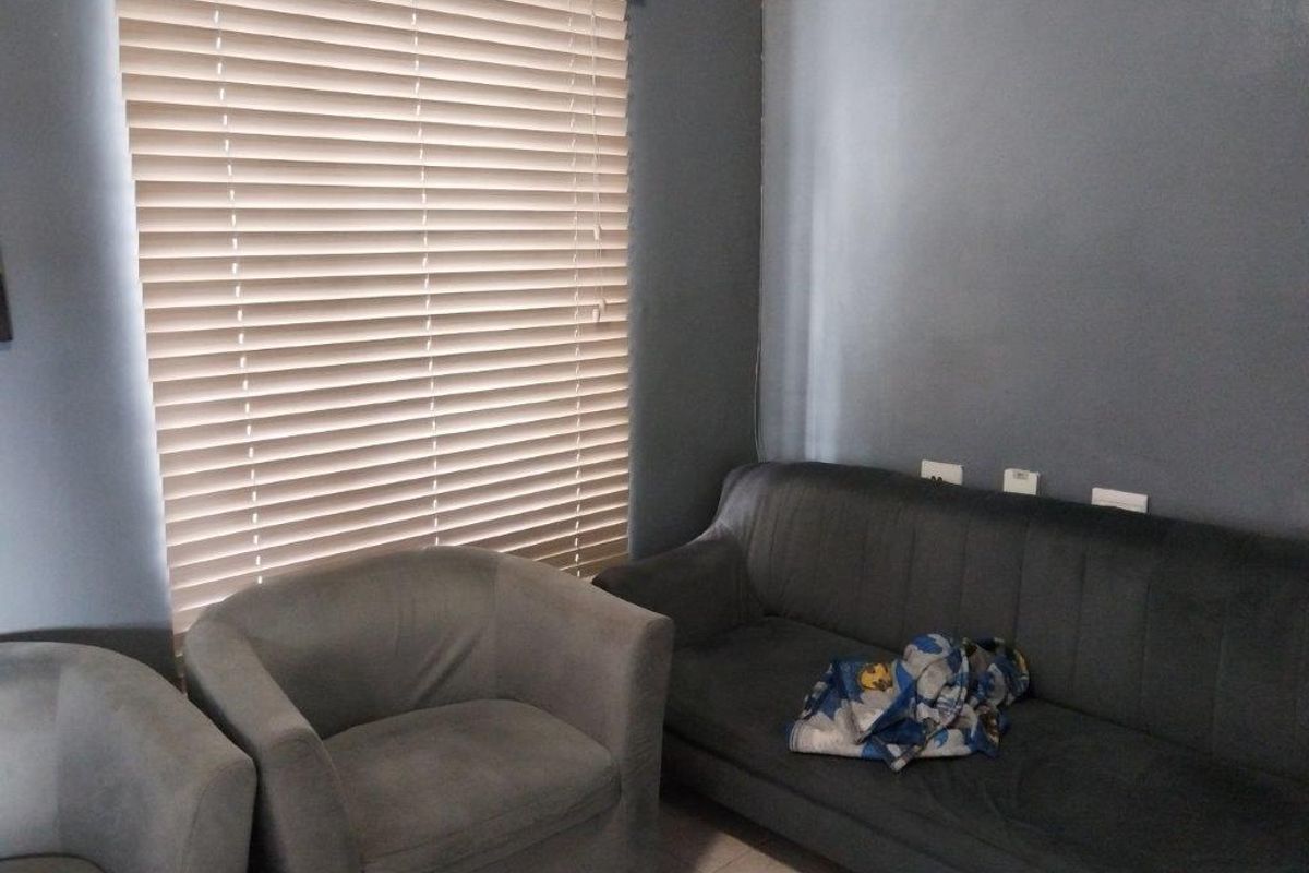 Lovely 2 Bedroom Duplex in Avon Gardens,  Elsies River - Photo 4