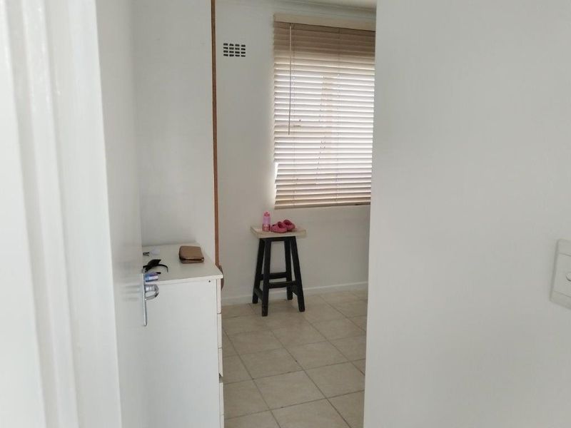 Lovely 2 Bedroom Duplex in Avon Gardens,  Elsies River - Photo 10