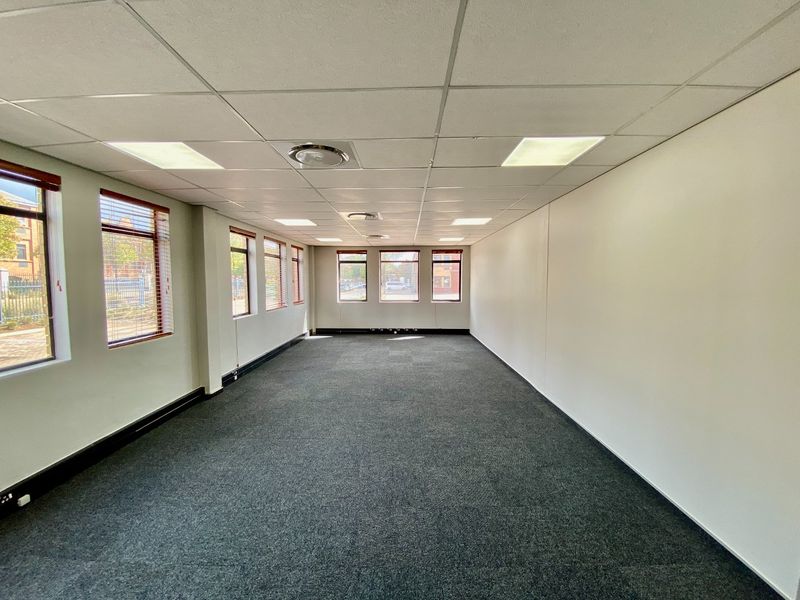 Modern Office Space To Let In Boardwalk - Photo 8
