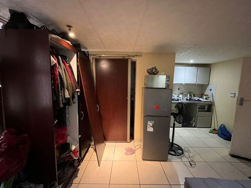 Bachelor Flat for Sale in Pretoria Central - Photo 10
