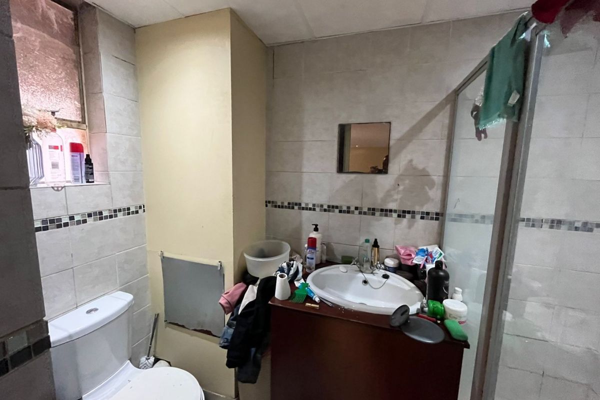 Bachelor Flat for Sale in Pretoria Central - Photo 2