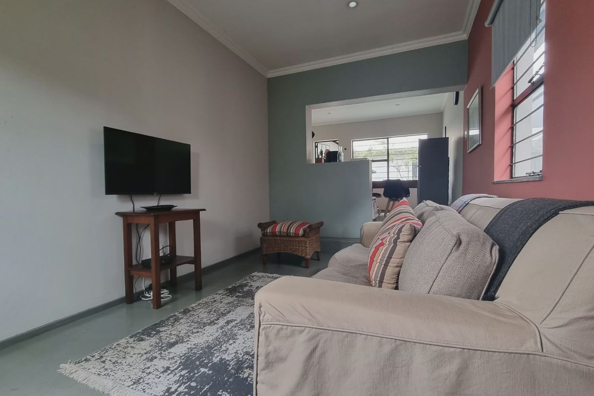 1 Bedroom Fully Furnished Cottage - Photo 4