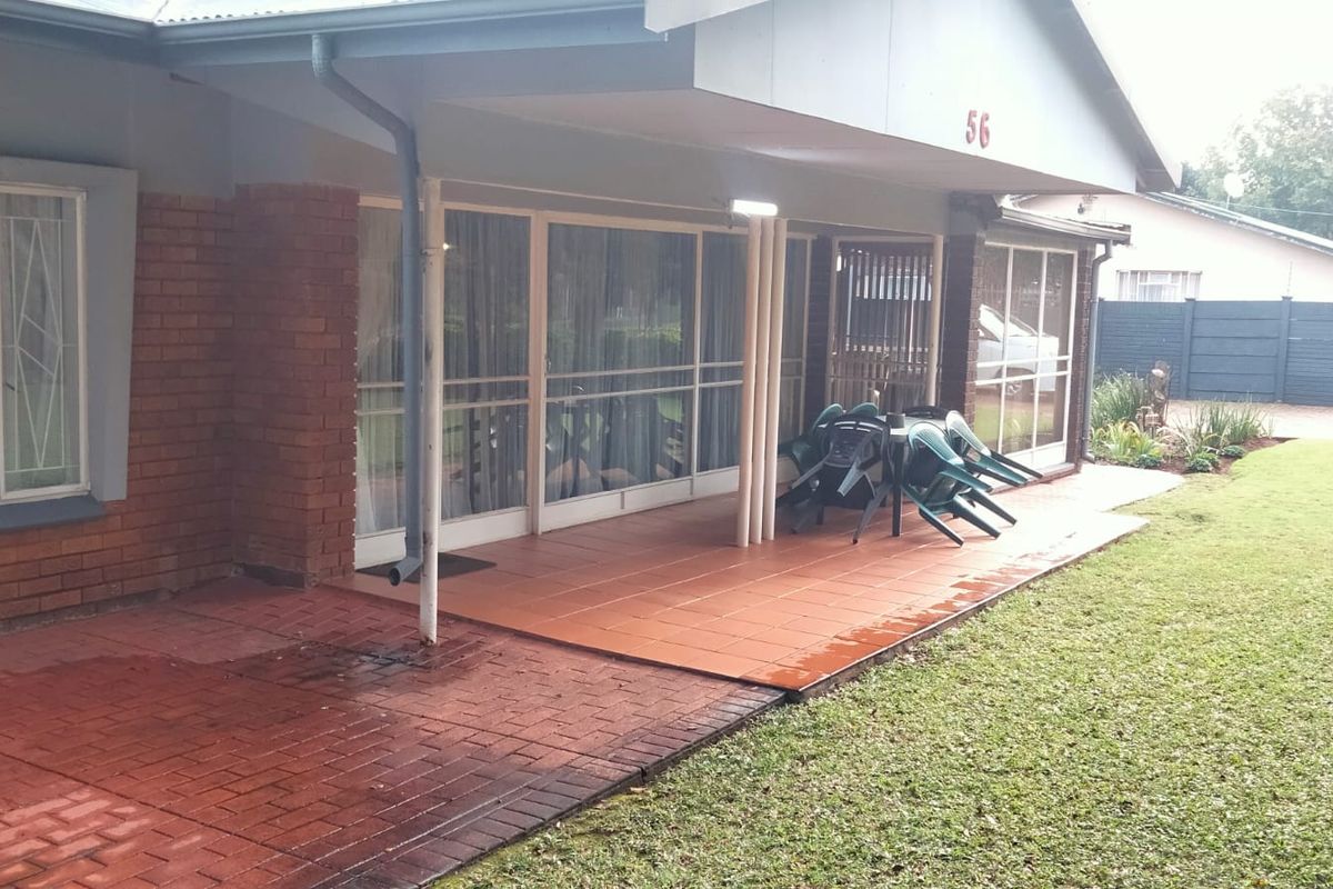 Spacious 3-Bedroom Family Home with Pool and Flatlet for sale in Valhalla - Photo 2