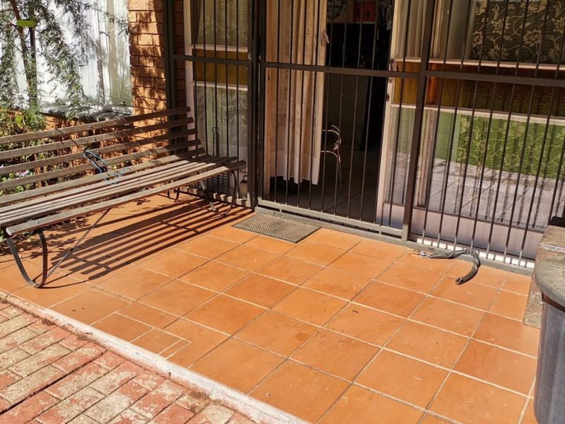 Spacious 3-Bedroom Family Home with Pool and Flatlet for sale in Valhalla - Photo 3