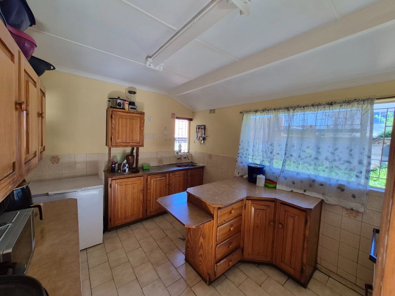 A Cozy Home Is Available For A Start Up Family Or An Investor. - Photo 5