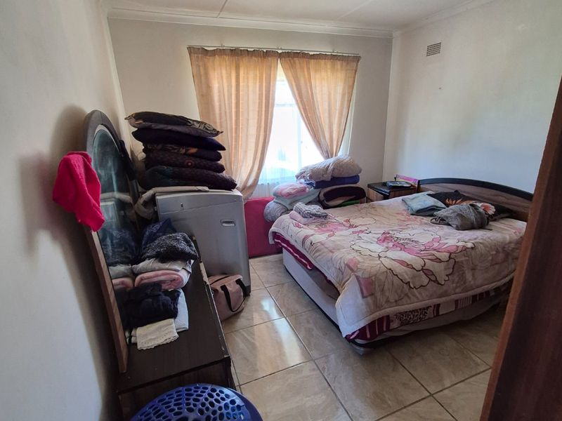 A Cozy Home Is Available For A Start Up Family Or An Investor. - Photo 10