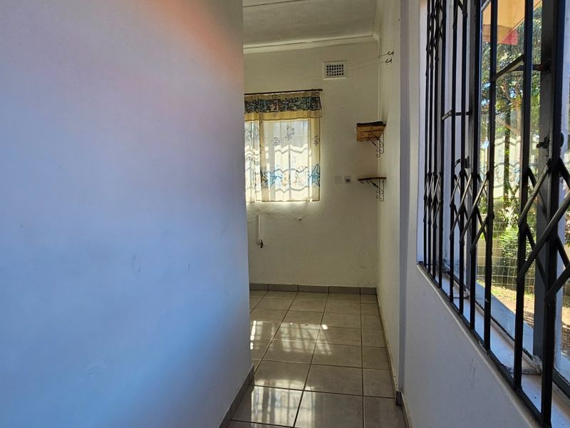2 BEDROOM UNIT TO LET  - Photo 9