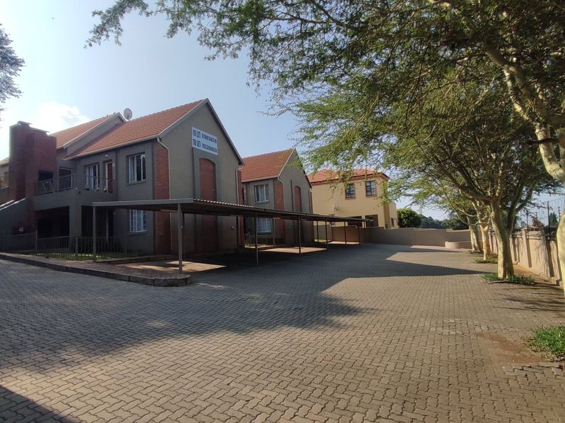 Prime Investment Opportunity – 32 Unit Complex in Upmarket Pretoria Estate - Photo 8
