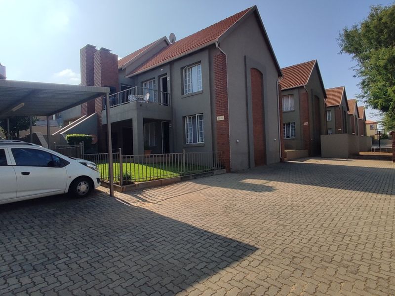 Prime Investment Opportunity – 32 Unit Complex in Upmarket Pretoria Estate - Photo 6