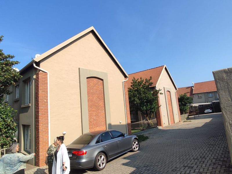 Prime Investment Opportunity – 32 Unit Complex in Upmarket Pretoria Estate - Photo 2