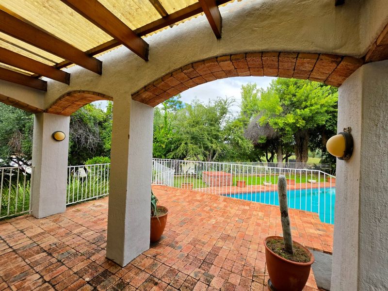Where Comfort Meets Family Living - Your Middelpos Sanctuary Awaits - Photo 10