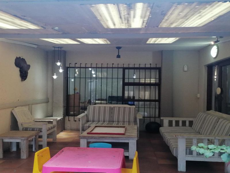 3 Bedroom Townhouse for Sale in Bryanston - Photo 5