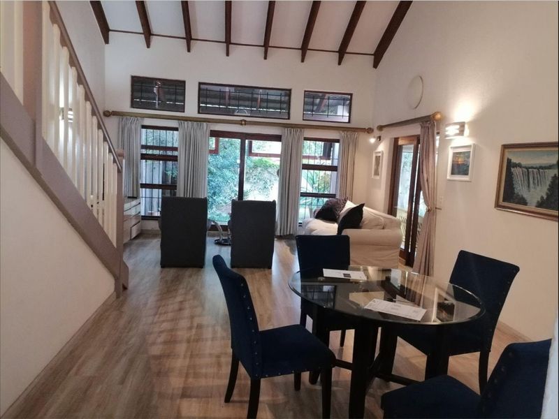 3 Bedroom Townhouse for Sale in Bryanston - Photo 3