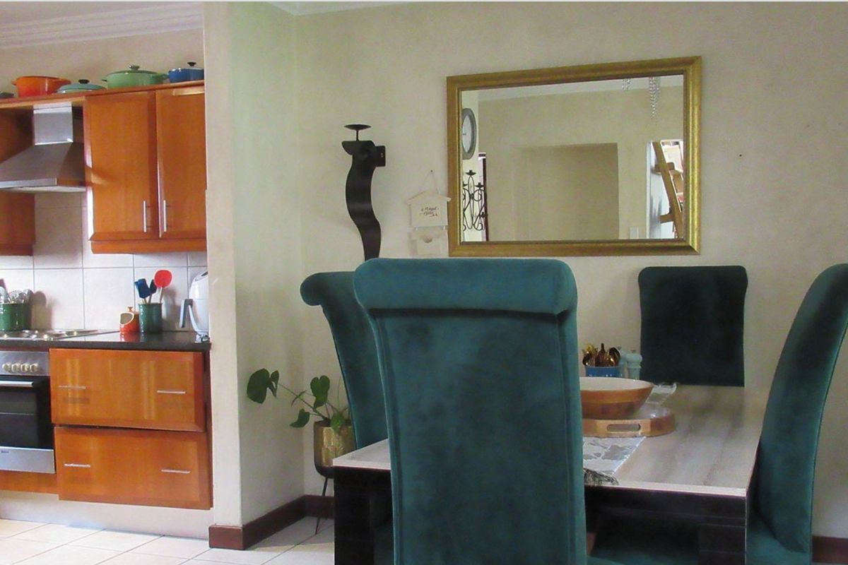 3 Bedroom House for Sale in Dainfern  - Photo 3
