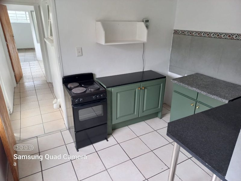 1 Bedroom Garden Cottage To Let - Photo 5