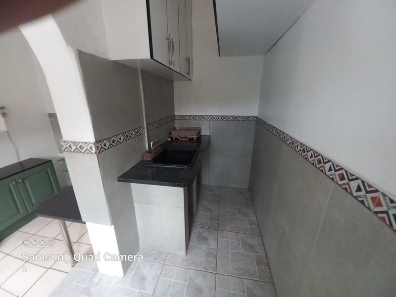 1 Bedroom Garden Cottage To Let - Photo 7