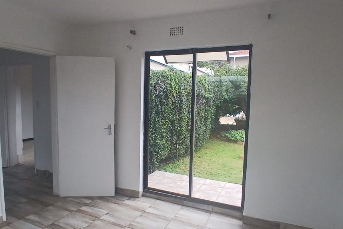 1 Bedroom Garden Cottage To Let - Photo 2