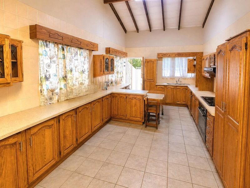 Sasolburg 3 bedroom 2 bathroom family home with pool - Photo 5