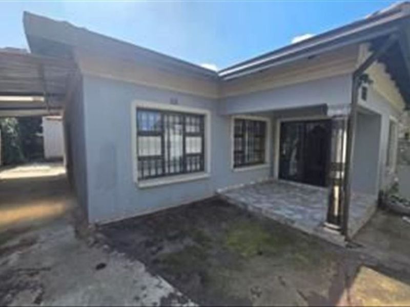 Cozy Family Home Layout - Photo 3