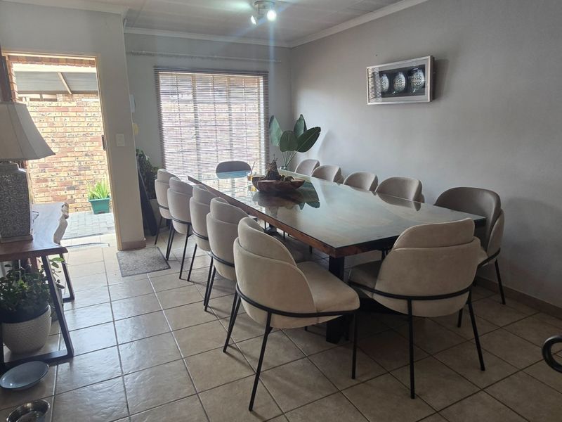 Ideal Three Bedroom Unit Great Location - Photo 2