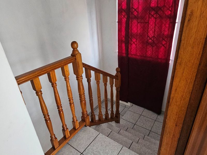 FAMILY HOME WITH INCOME GENERATING POTENTIAL  - Photo 8