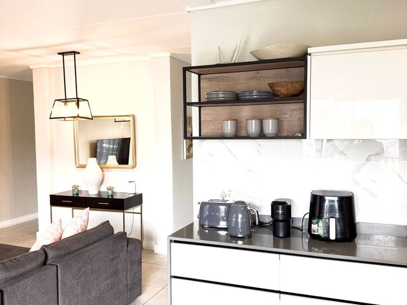 Modern Polofields Flat with Pool Access - Photo 4