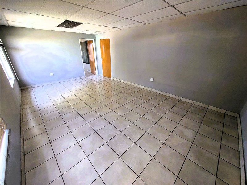 REAL ESTATE SERVICES WELCOMES YOU TO A NEW INDUSTRIAL LISTING BY JANINE .  - Photo 2