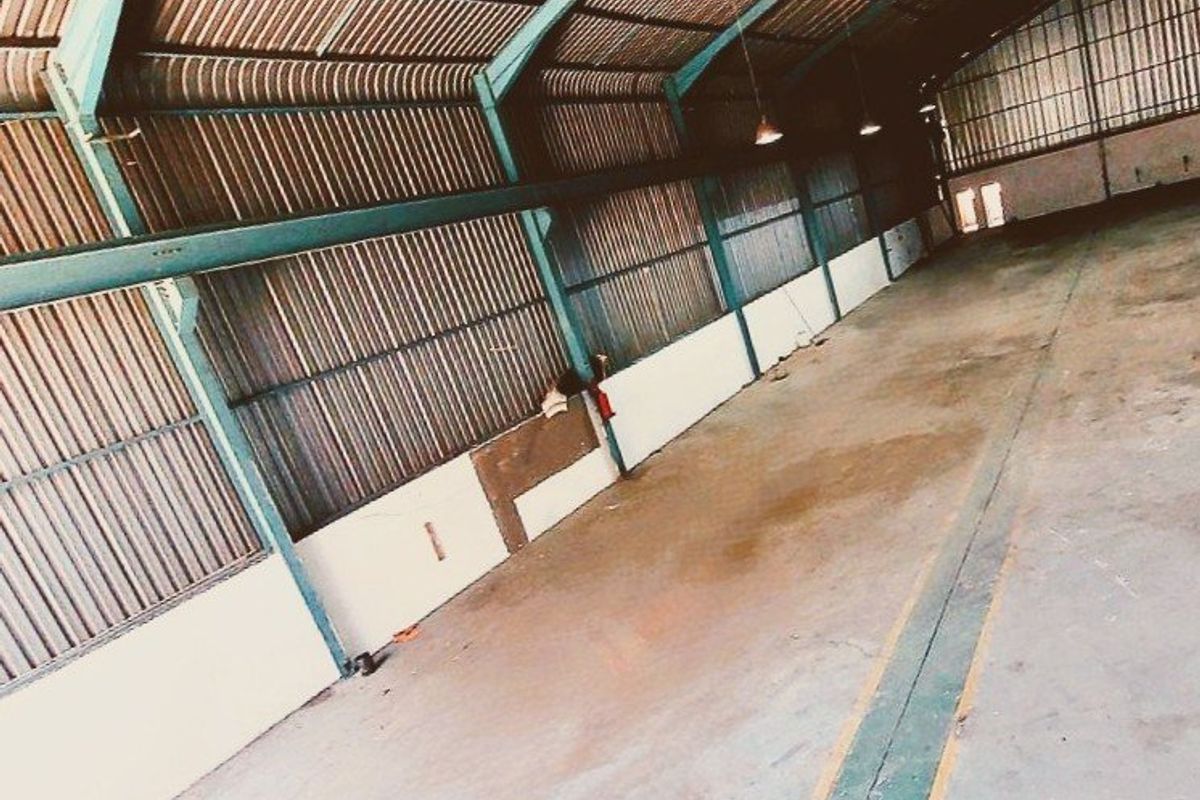 REAL ESTATE SERVICES WELCOMES YOU TO A NEW INDUSTRIAL LISTING BY JANINE .  - Photo 4