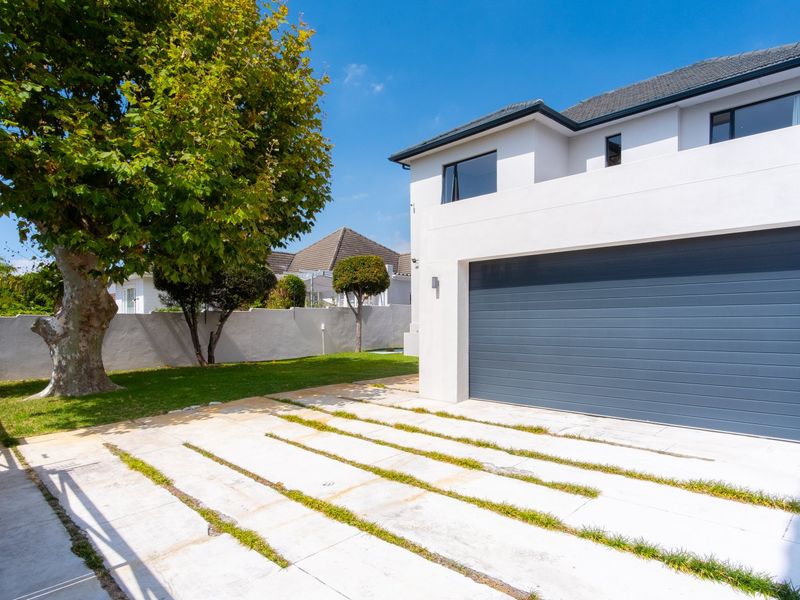 Beautiful open plan 'smart' family home - Photo 2