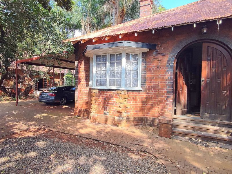 Prime Student Accommodation Investment – Walking Distance to Tuks - Photo 3